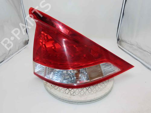 Used Right taillight Right taillight 37061243 37061243