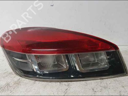 Used Rear bumper left light Rear bumper left light 37044220 37044220