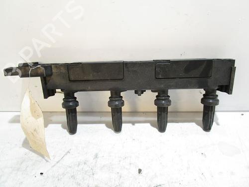 Used Ignition coil PEUGEOT 307 SW (3H) 2.0 16V (136 hp) 10939596