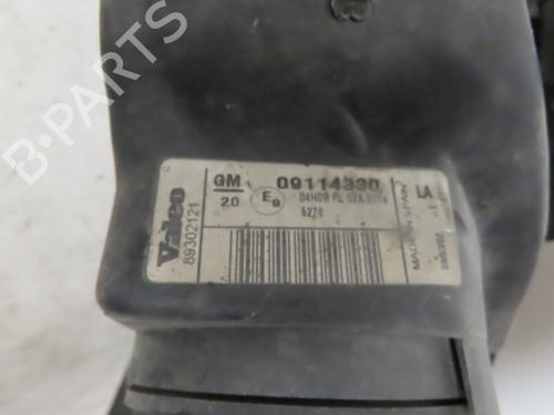 Used Right headlight OPEL CORSA C (X01) 1.7 DI (F08, F68) (65 hp) 18779702