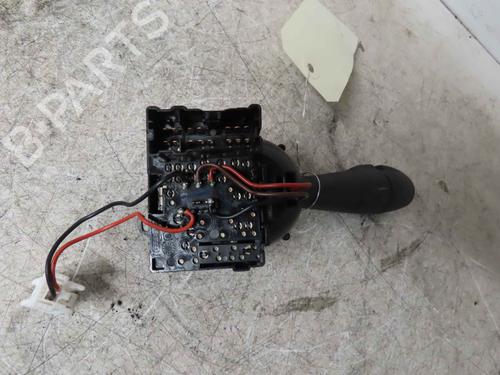 Steering column stalk DACIA SANDERO II TCe 90 LPG (B8M1) | BP37046935I23 - Image 2