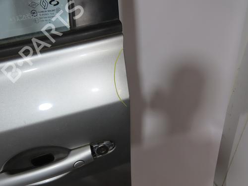 Used Left front door RENAULT KOLEOS I (HY_) 2.0 dCi 4x4 (HY0K) (150 hp) 25450471