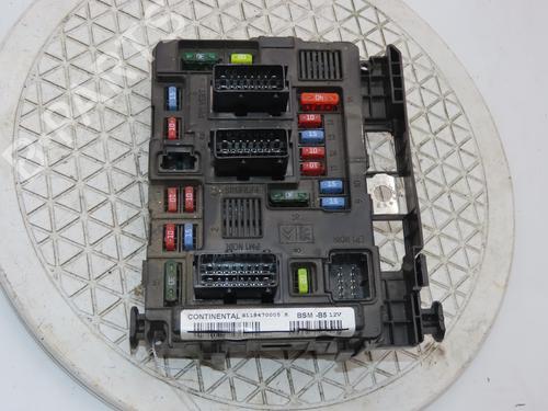 Used Fuse box Fuse box CITROËN BERLINGO / BERLINGO FIRST MPV (MF_, GJK_, GFK_) 2.0 HDI 90 (MFRHY) (90 hp) 33132880 33132880