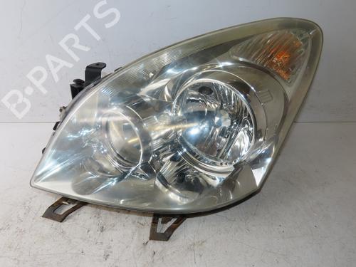 Phare gauche TOYOTA COROLLA Verso (ZER_, ZZE12_, R1_) 2.2 D-4D (AUR10_, AUR10R) (136 hp) 33135181