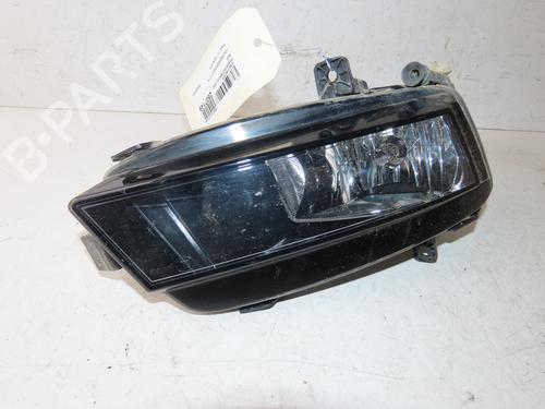 Used Right front fog light Right front fog light VW GOLF VII (5G1, BQ1, BE1, BE2) 1.4 TSI (122 hp) 33134998 33134998