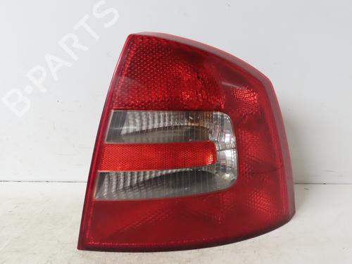 Høyre baklys SKODA OCTAVIA II (1Z3) 2.0 TDI (136 hp) 16833173
