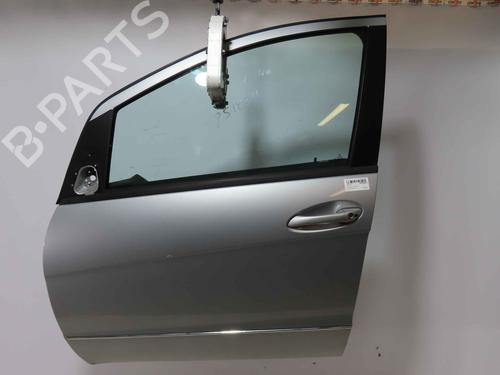 Used Left front door Left front door 37057960 37057960