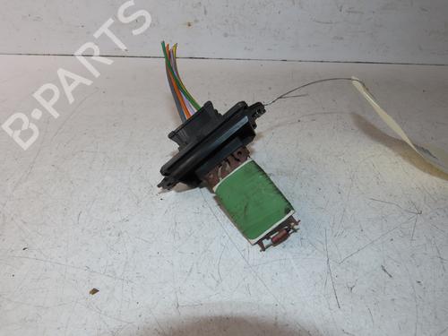 Used Heater resistor Heater resistor RENAULT TWINGO II (CN0_) 1.2 16V (CN04, CN0B) (75 hp) 33893455 33893455