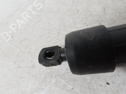 Used Tailgate lift support PEUGEOT 3008 II SUV (MC_, MR_, MJ_, M4_) 1.6 BlueHDi 120 (120 hp) 19061374