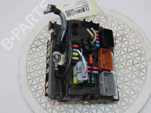 Used Fuse box Fuse box 37054493 37054493