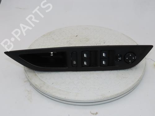 Used Left front window switch PEUGEOT 208 II (UB_, UP_, UW_, UJ_) 1.2 PureTech 100 (101 hp) 27197721
