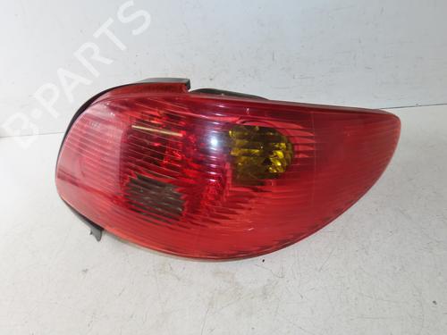 Used Right taillight Right taillight PEUGEOT 206 CC (2D) 1.6 16V (2DNFUF, 2DNFUR) (109 hp) 33970355 33970355