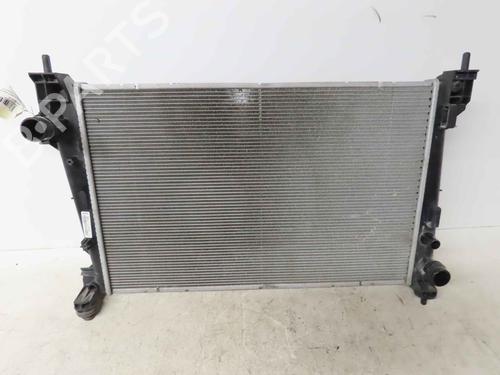 Used Water radiator Water radiator 37046862 37046862