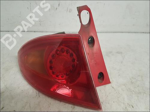 Used Left taillight SEAT LEON (1P1) 1.9 TDI (105 hp) 10954026
