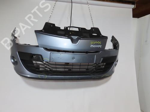 Used Front bumper RENAULT MEGANE III Hatchback (BZ0/1_, B3_) 1.5 dCi (106 hp) 23144988
