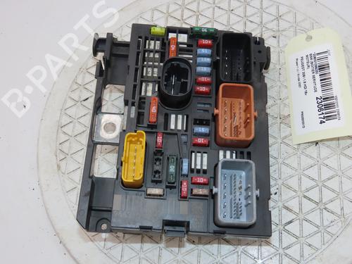 Used Fuse box PEUGEOT 308 I (4A_, 4C_) 1.6 HDi (109 hp) 26195486