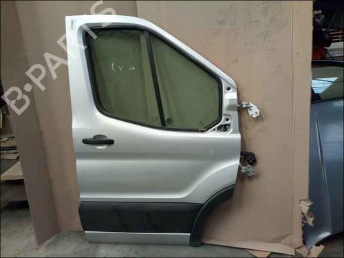 Used Right front door Right front door 37048002 37048002
