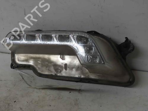 Used Left daytime light Left daytime light 37044621 37044621