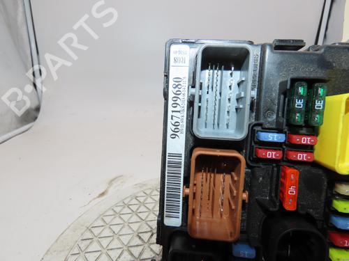 Fuse box CITROËN C3 II (SC_) 1.2 VTi 82 | BP36820172E1 - Image 3