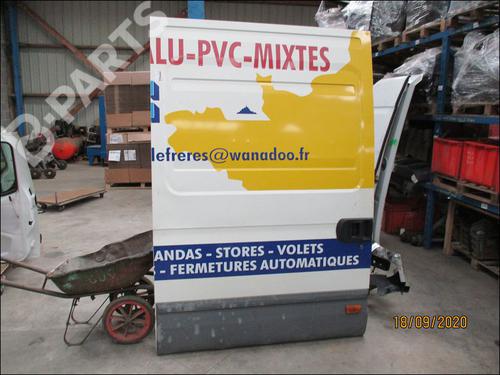 Used Right slide door Right slide door IVECO DAILY III Van 35 S 11 V,35 C 11 V (106 hp) 10950384 10950384