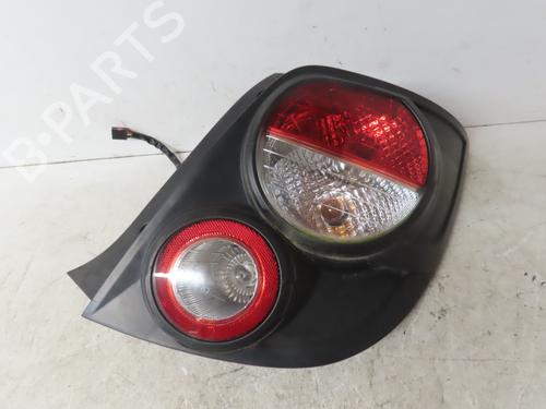 Used Right taillight CHEVROLET AVEO Hatchback (T300) 1.3 D (75 hp) 18968170