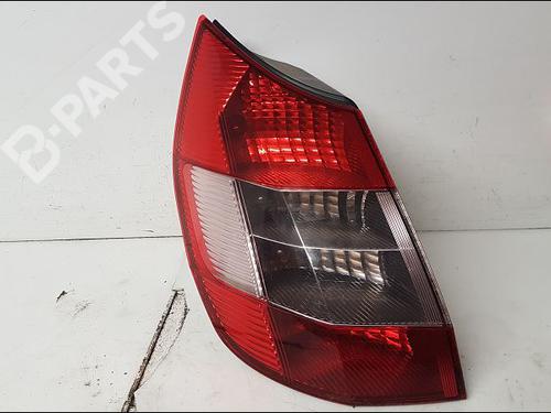 Used Left taillight RENAULT SCÉNIC II (JM0/1_) 1.6 (JM0C, JM0J, JM1B) (113 hp) 10981505