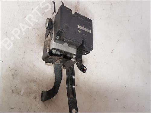 Used ABS pump FORD FIESTA VI (CB1, CCN) 1.4 TDCi (68 hp) 16182379