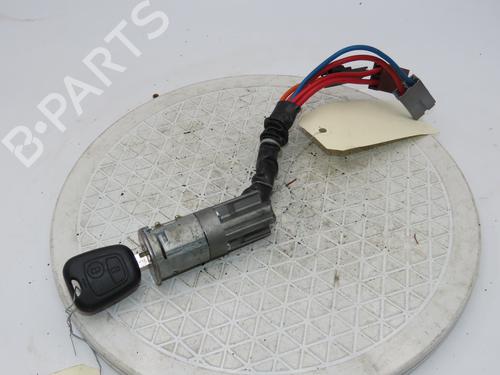 Used Ignition barrel PEUGEOT 106 II (1A_, 1C_) 1.1 i (60 hp) 26195837