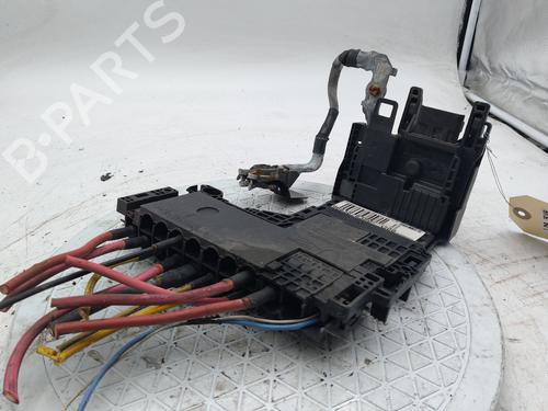 fuse-box-citroen-c4-ii-nc_-2009-40204540 main image