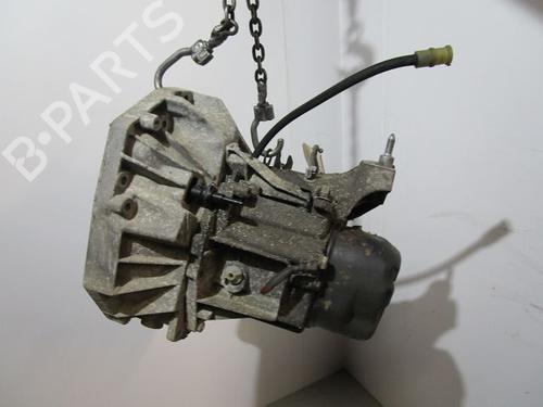 Used Gearbox RENAULT TWINGO II (CN0_) 1.5 dCi (CN0E) (64 hp) 15903269