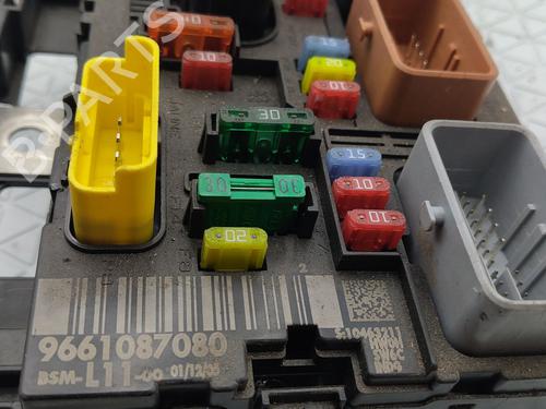 Fuse box PEUGEOT 307 Break (3E) 1.6 HDi | BP38570422E1 - Image 3
