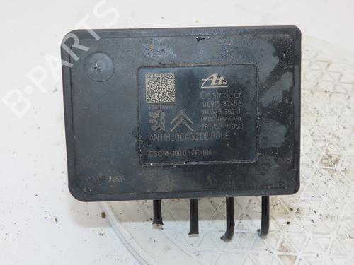 Used ABS pump PEUGEOT 2008 I (CU_) 1.2 VTi (82 hp) 21113104