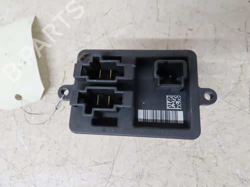 Used Heater resistor PEUGEOT EXPERT Van (V_) 2.0 BlueHDi 120 (122 hp) 16892988