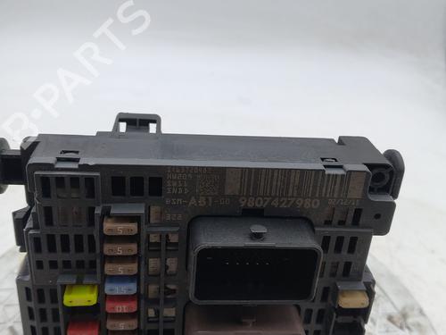 Fuse box CITROËN C4 II (NC_) 1.6 HDi 90 | BP39602083E1 - Image 2