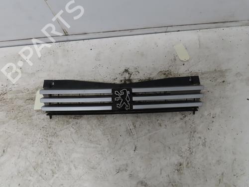 Used Grille PEUGEOT 205 II (20A/C) 1.7 Diesel (60 hp) 18476905