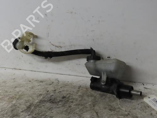 Used Brake master cylinder PEUGEOT EXPERT Van (222) 1.9 D 70 (69 hp) 16637698