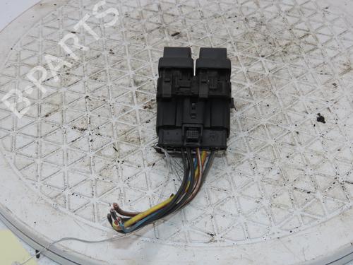 Used Left front window switch RENAULT MEGANE II (BM0/1_, CM0/1_) 1.5 dCi (BM0F, BM0T, BM2B, CM0F, CM0T) (82 hp) 22185801