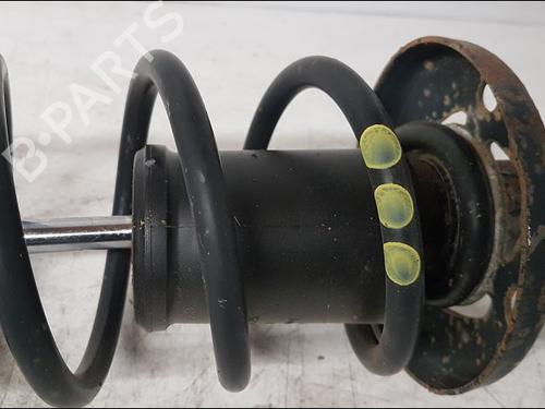 Used Right rear shock absorber Right rear shock absorber VW GOLF III (1H1) 1.9 D (64 hp) 14952775 14952775