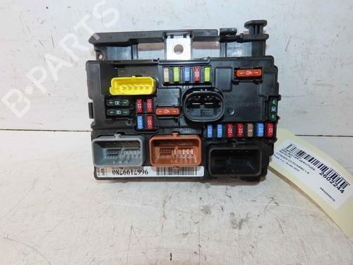 Used Fuse box Fuse box 37059607 37059607