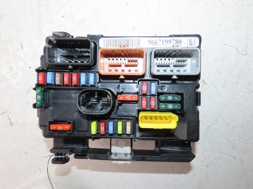Used Fuse box Fuse box PEUGEOT 207 (WA_, WC_) 1.4 HDi (68 hp) 33132920 33132920
