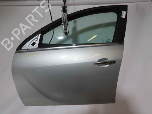 Used Left front door Left front door 37052729 37052729