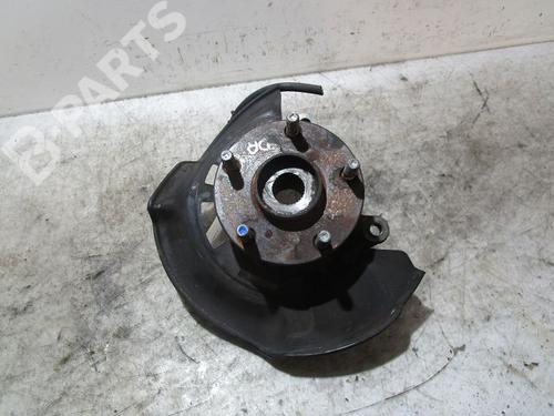 Used Right front steering knuckle Right front steering knuckle TOYOTA RAV 4 III (_A3_) 2.2 D 4WD (ALA30_, ALA30R) (150 hp) 10944360 10944360