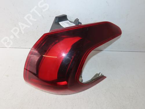 Used Right taillight Right taillight PEUGEOT 2008 I (CU_) 1.6 BlueHDi 100 (100 hp) 33135330 33135330