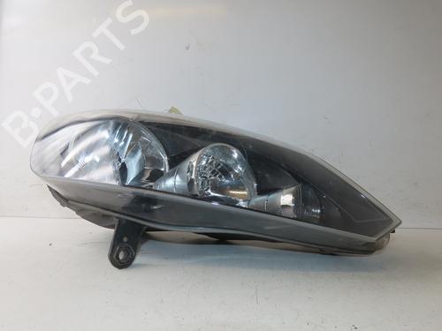 Right headlight VW GOLF PLUS V (5M1, 521) 2.0 TDI | BP30767755C29