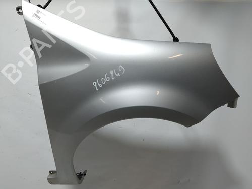 Used Right front fenders Right front fenders 38004974 38004974