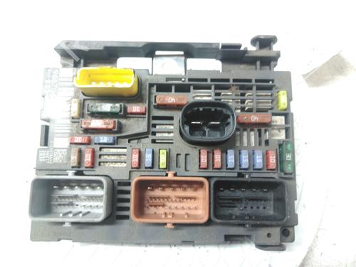 Used Fuse box Fuse box 38787107 38787107