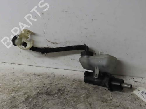 Used Brake master cylinder Brake master cylinder 37045151 37045151