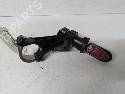 Used Ignition barrel ALFA ROMEO MITO (955_) 1.4 MultiAir (955AXL1B) (105 hp) 29152764