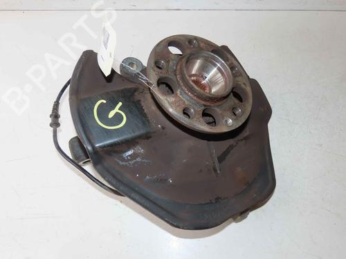 Used Left front steering knuckle Left front steering knuckle MERCEDES-BENZ B-CLASS Sports Tourer (W245) B 180 CDI (245.207) (109 hp) 37056962 37056962