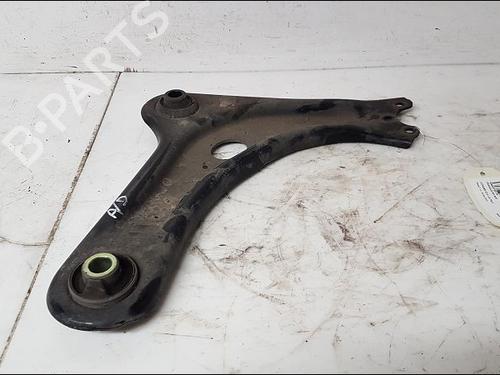 Used Right front suspension arm CITROËN C3 II (SC_) 1.4 (73 hp) 14882332